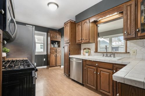 1036 Cricklewood St, Wyoming MI  49509-2843 exterior