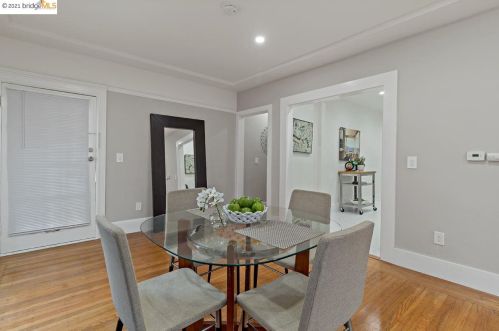 2924 Florence St, Berkeley CA 94705-2093 exterior