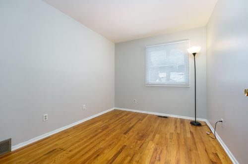 6337 Hampton St, Kalamazoo MI 49024-2530 exterior