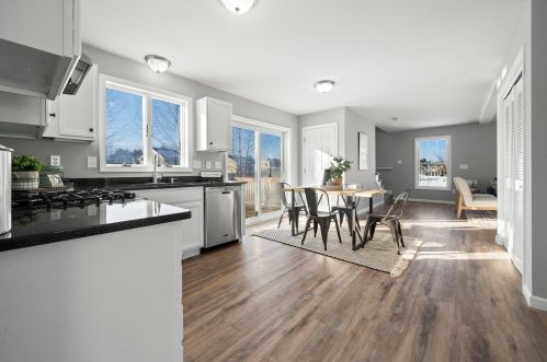 3 Amy Way, Concord NH 03303-1045 exterior