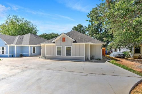 1044 Dubois St, Denison TX  75020-7912 exterior