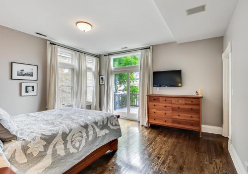 2704 Racine Ave, Chicago IL 60614-1206 exterior