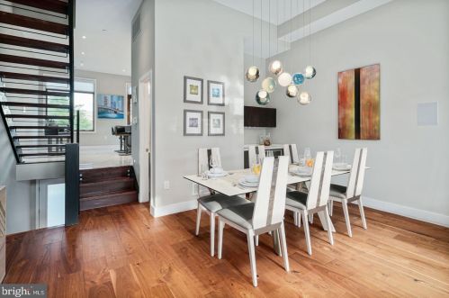 308 2nd St, Philadelphia PA 19133-0040 exterior