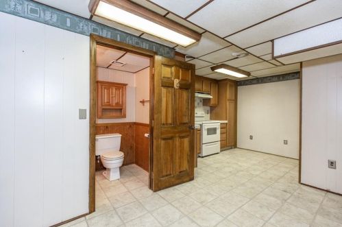 702 Knollwood Dr, Woonsocket RI 02895-2632 exterior