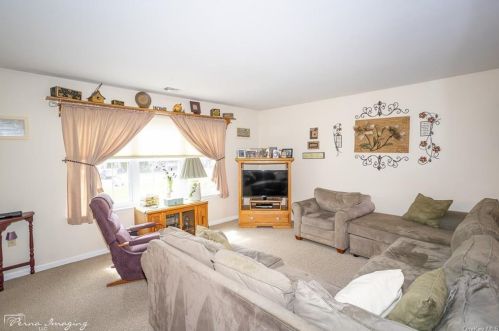 26 Jimal Dr, Middletown NY 10940-3648 exterior