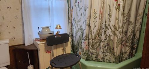 170 Burlingame Rd, Killingly CT 06239-1500 exterior