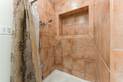 9704 Central Park Ave, Chicago IL 60805-3003 exterior