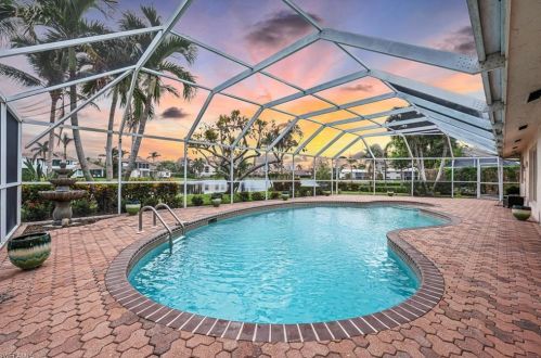 530 Turtle Hatch Rd, Naples FL 34103-8541 exterior