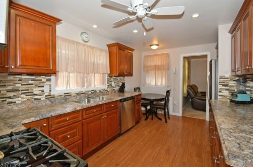 30 Essex St, Irvington NJ 07111-2265 exterior