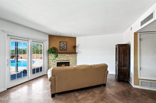 4531 Avenida Del Conejo, Tucson AZ  85749-8758 exterior