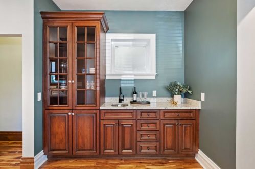 5532 Howe St, Pittsburgh PA 15232-2415 exterior