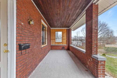 10 Amherst Ave, Pittsburgh PA 15229-1536 exterior