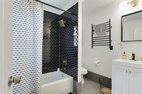 2266 Memorial Dr, Atlanta GA  30317-3160 exterior