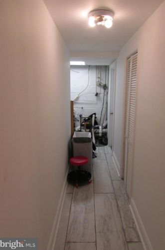 737 Byberry Rd, Philadelphia PA 19154-1842 exterior