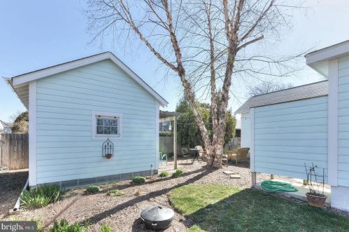 121 3 St, Lewes DE 19958-1328 exterior