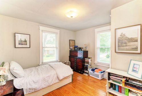 807 Caton Ave, Joliet IL 60435-5704 exterior