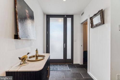 1114 Bodine St, Philadelphia PA  19147-5306 exterior