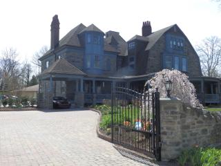 224 Tulpehocken St, Philadelphia PA  19144-3210 exterior