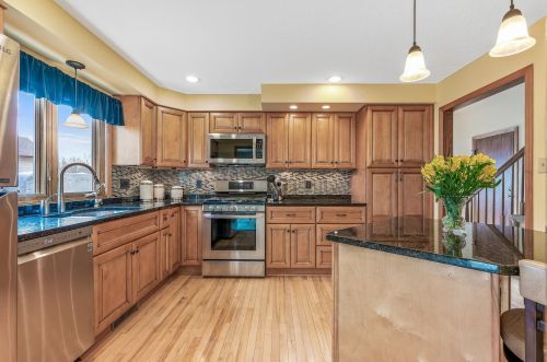 7685 Bowman Ct, South Saint Paul MN exterior