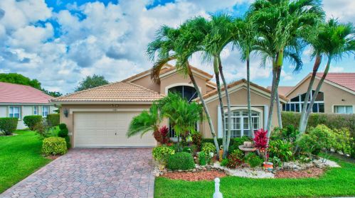 5881 Royal Club Dr, Boynton Beach, FL 33437-4278