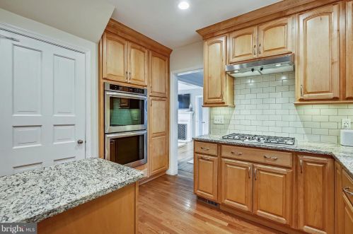 9103 1st Ave, Silver Spring MD 20912-4654 exterior