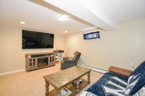 35 4th St, New Britain CT  06051-1721 exterior