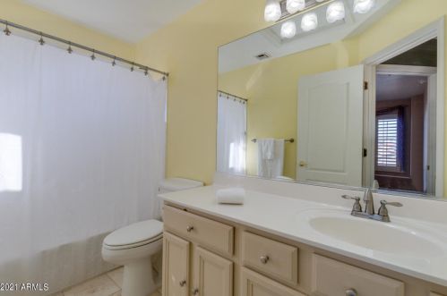 5191 Glenview Pl, Chandler AZ 85226-8607 exterior