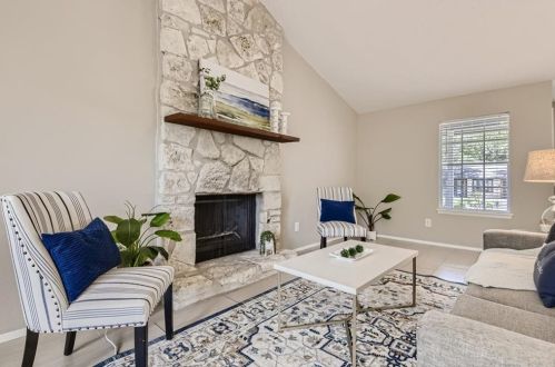 11506 Fence Post Trl, Austin TX 78750-1950 exterior