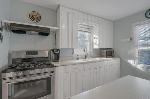 87 Mtn Ave, Middletown NY exterior