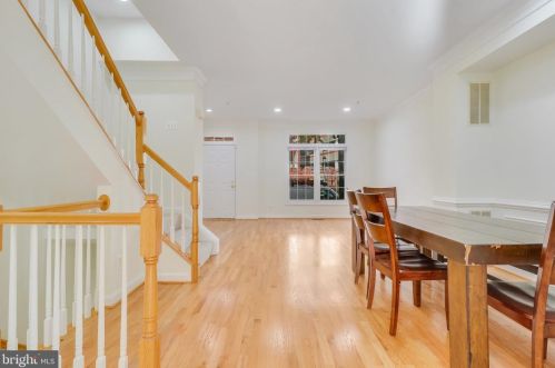 8517 Cameron St, Silver Spring MD 20910-3466 exterior