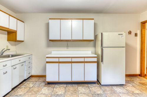 317 Plymouth St, Huntington Station NY 11746-7018 exterior