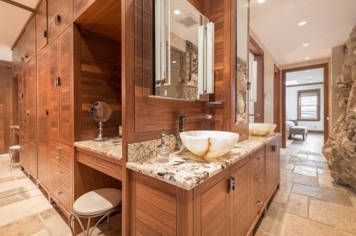 102 Myrtle St, Boston MA exterior