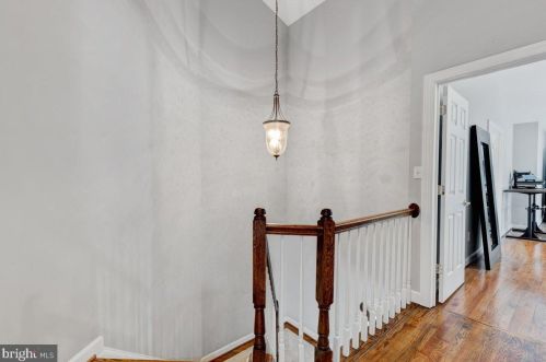 3822 Elmwood Towne Way, Alexandria VA  22303-1161 exterior