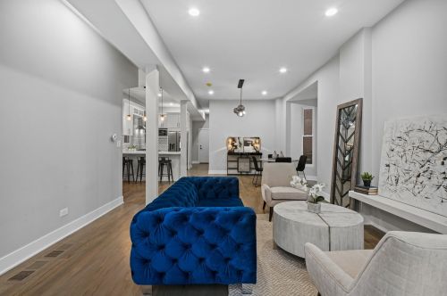 1933 Ohio St, Chicago IL 60624-1047 exterior