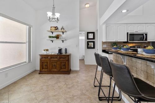 412 Dundee Ct, Naples FL 34104-4776 exterior