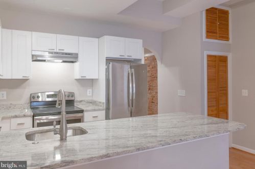 1352 Kenyon St, Washington DC 20010-7253 exterior