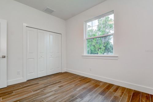 925 Chelsea St, Tampa FL 33610-7056 exterior