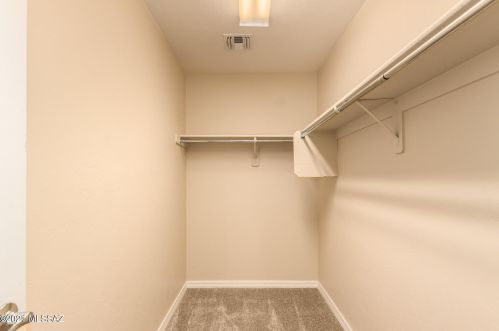 7618 Desert Overlook Dr, Tucson AZ  85710-8164 exterior