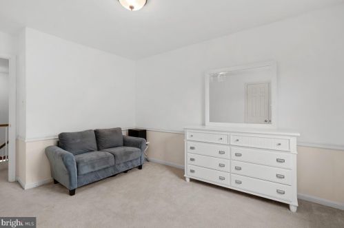 2 Granby Ct, Rockville MD 20855-1406 exterior