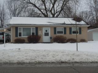 1602 11th Ave, Cedar Rapids IA  52404-1716 exterior