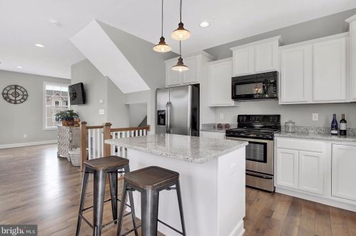 202 Ctr St, Hanover PA 17331-2829 exterior