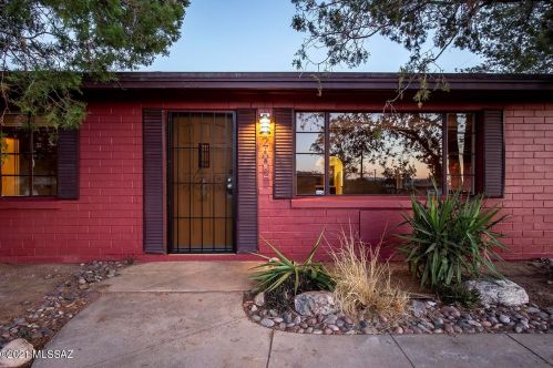 2602 Water St, Tucson, AZ 85716-2454