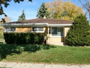 8520 Arden Pl, Milwaukee, WI 53225-5112