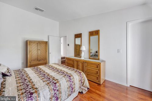 77 Slope, Clinton NJ 08809-1134 exterior