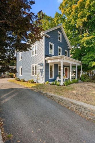 1075 Adams St, Boston MA exterior