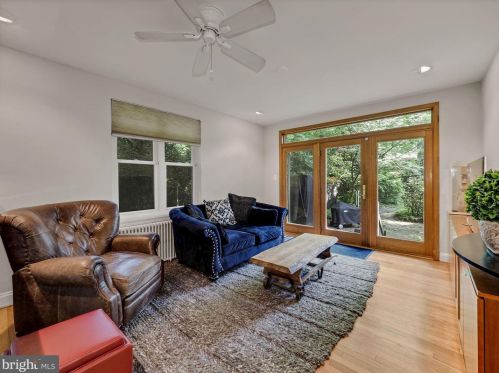 1111 Highland Dr, Silver Spring MD 20910-2220 exterior