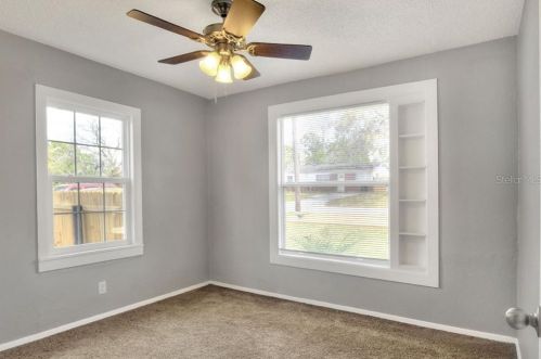 10712 Connechusett Rd, Tampa FL 33617-3410 exterior