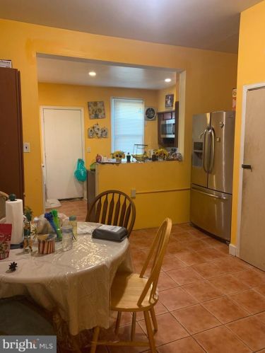 5416 Lawrence St, Philadelphia PA  19120-2804 exterior