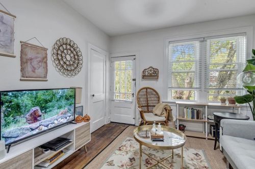 1274 Hawthorne Pl, Saint Louis MO 63130-1328 exterior