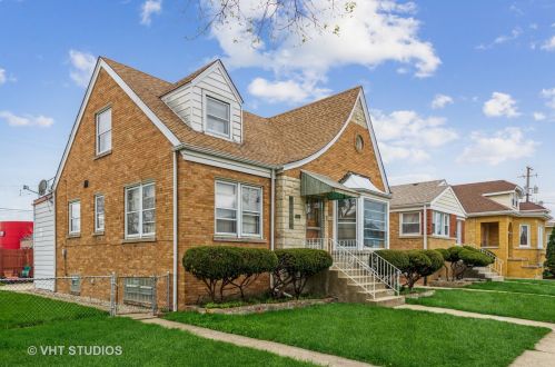 3936 Neva Ave, Chicago, IL 60634-2228